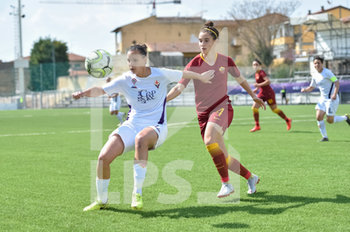 2019-04-17 - Contrasto Valery Vigilucci e Angelica Soffia - FIORENTINA WOMEN´S VS ROMA - WOMEN ITALIAN CUP - SOCCER